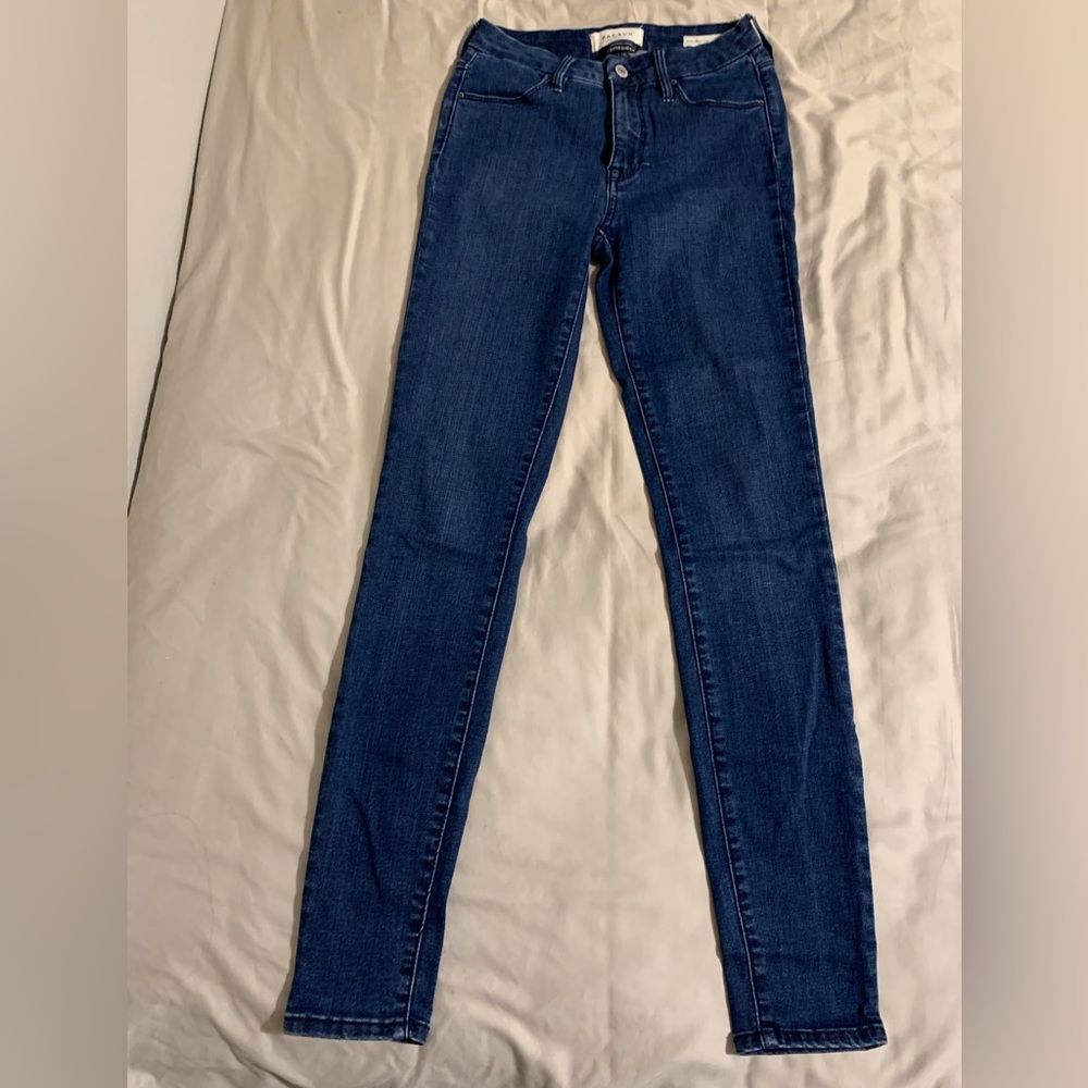 Skinny jeans